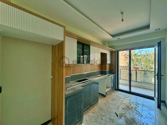 Uytundan Burhaniye Merkezde Doğalgazlı Sıfır 2+1 Satılık Daire 1