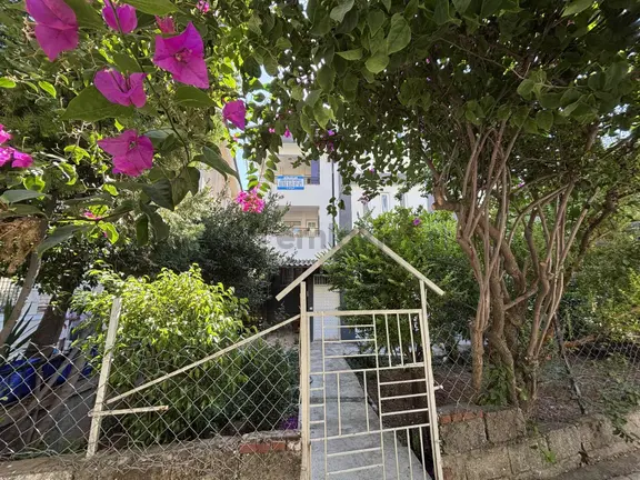 Merkezi Konumda Geniş Ve Ferah Toplamda 3 Yatak Odalı 1