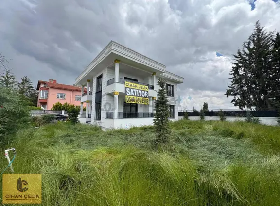 Sılle Caddesi Müstakil 565 M2 Arsa İçinde Emsalsiz Sıfır 2