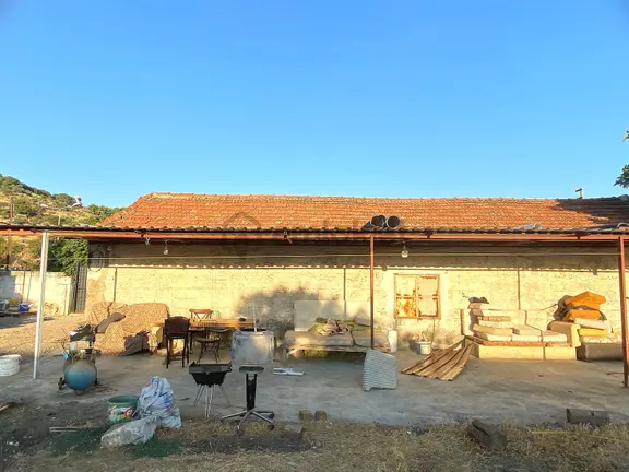 Söke Burunköy Müstakil 1.034m² Bahçeli Elekrik-su Altyapılı Ev 1