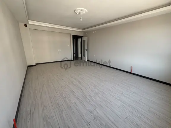 Yılmazer'den Başpınar'da Okul Yakını Sıfır Öncephe Kiralık 3+1!! 2