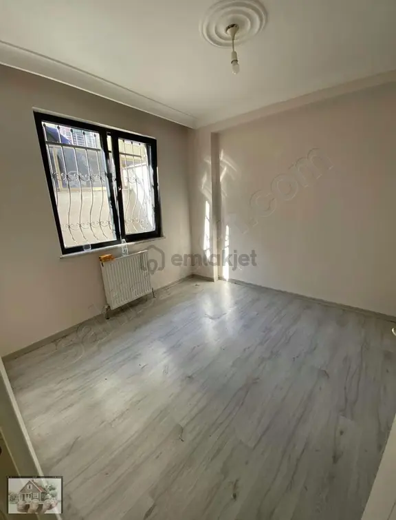 Esatpaşa Mahallesinde Yönetmelige Göre Yapılmıs 2+2 Ters Dublex 2