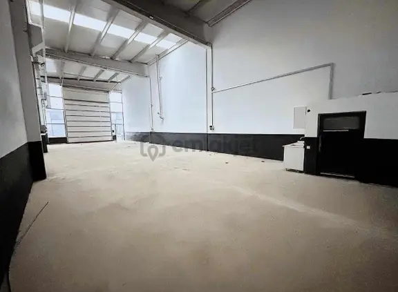 Teknik Yapı Sanayi Sitesinde Kiralık 200 M2 İmalathane 2