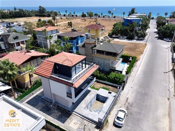 Konaklı Mah. Denize 250 Metre Mesafe Satılık Müstakil 3+1 Villa 1