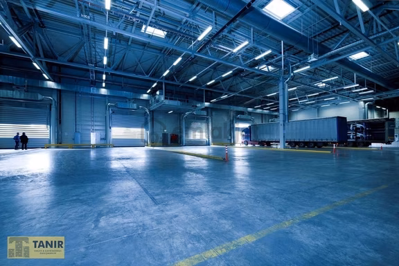 Hadımköyde Tek Kat: 16.250 M2 Kapalı Açık:3.149 H:12.5/ Rampa:12