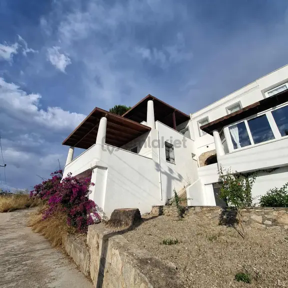 Gümüşlük Kiralık 3+ 1 Eşyalı Yazlık 2