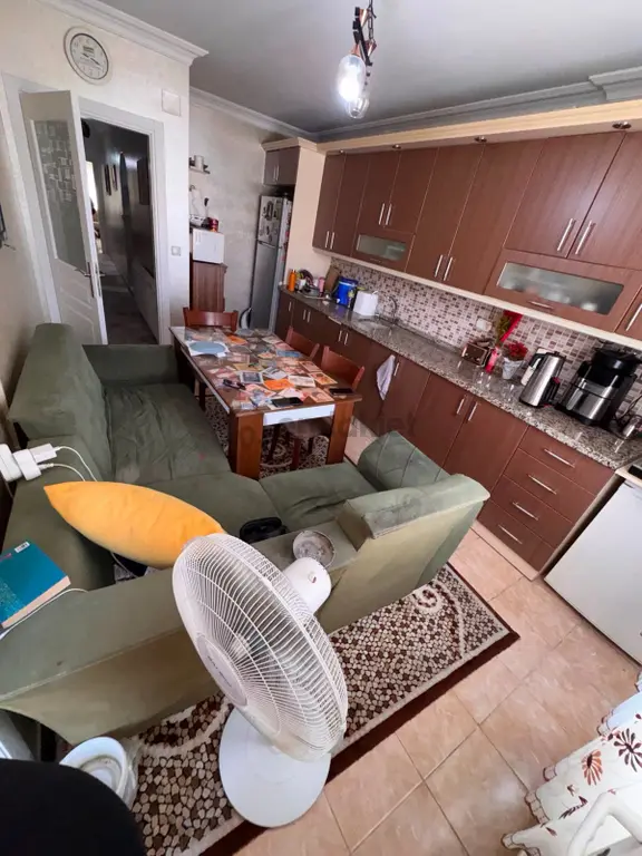 Acil Satılık Turgutlu Yıldırım Mahallesi Alankuyu Mevkisinde 125 M2 3+1 Doğalgazlı 15 Yıllık Daire 1