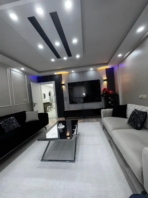 Acil Satılık Turgutlu Yedieylül Mah Barışmanço Parkı Yakınında 160 M2 3+1 2.ara Kat Doğalgazlı Daire 2