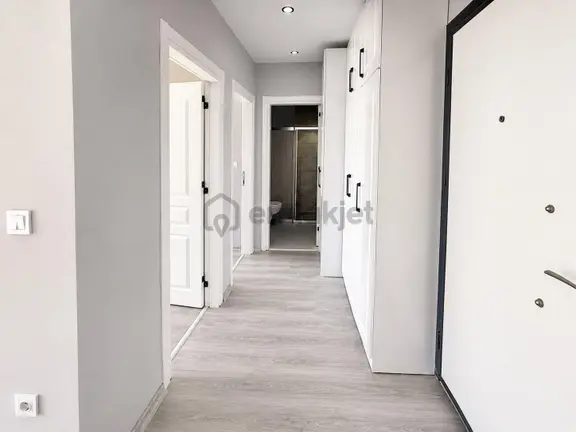 Çukurova Yüzüncü Yıl Mah. Kriminal Civarı Kiralık 2+1 1