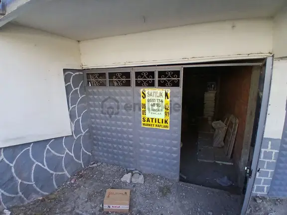 Akçay Emlak'tan Akşehir Koşuyolu Şok Market Yanında Tapulu Satılık Garaj 1