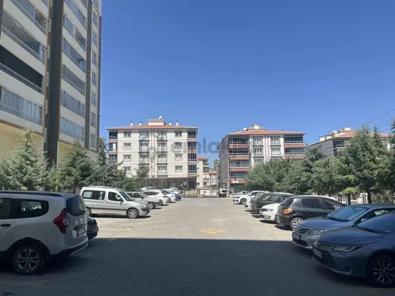 Yenikent Menderes Mah.de Krediye Uygun,sitede,satılık 3+1 Daire 2