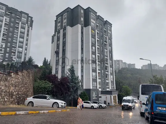 Bozdemir'den Kent 1 Sitesinde E Bloklarda 2+1 Kiralık Daire 1
