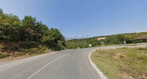 Hendek Soğuksuda 6466m2 Nehir Yanı Cadde Cepheli Yatırımlık Tarl 2
