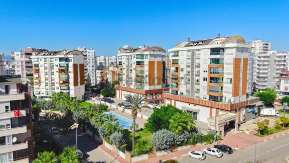 Erüst Paktaş Sitesinde Katta 4+1 Geniş Daire 1