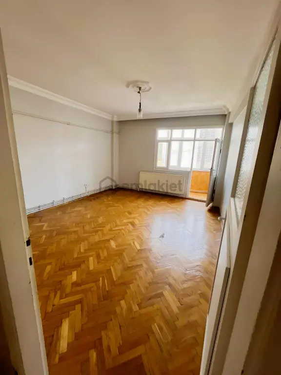 Merkezi Konum Da 2+1 Kiralık Daire Metro Metrobüs 8 Dk 2