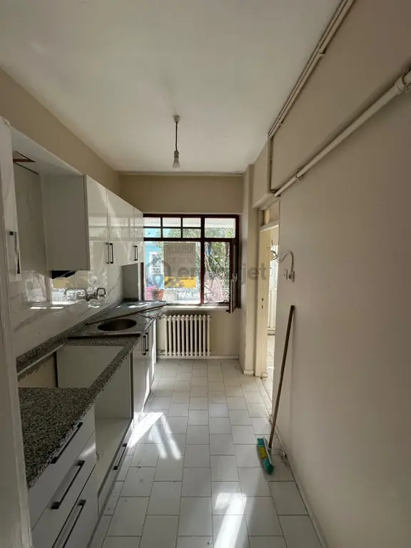 Balkan Gündüz'den Vişnelik Mahallesi'nde Kiralık 2+1 Daire 2