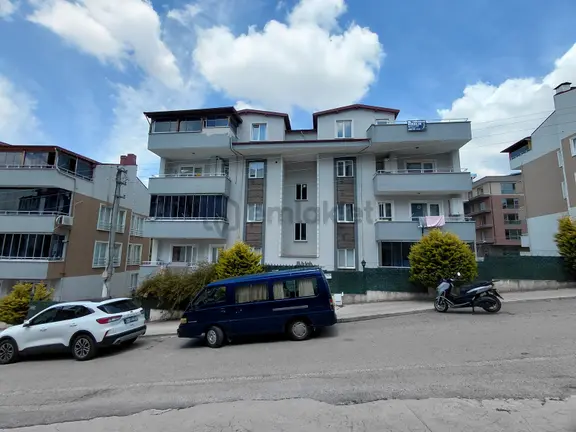 Tarcanlardan Bağçeşmede Site İçi Havuzlu 3+1 Kiralık Daire 1