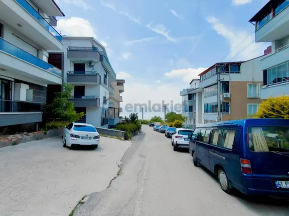 Tarcanlardan Bağçeşmede Site İçi Havuzlu 3+1 Kiralık Daire 2