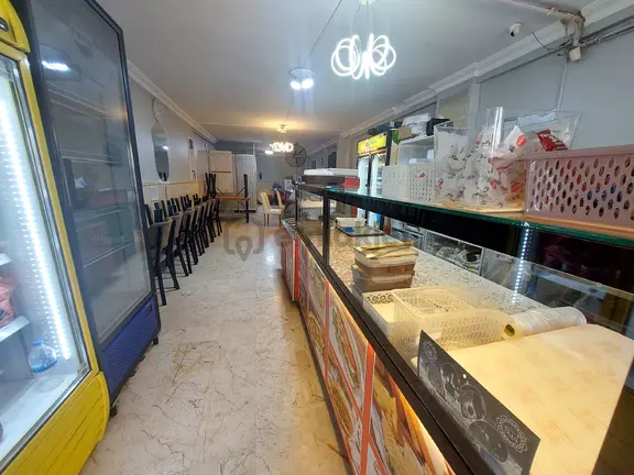 Gaziosmanpaşa Küçükköy Geleri Cadesi De Acıl Satılık Dükkan 350 M2 2