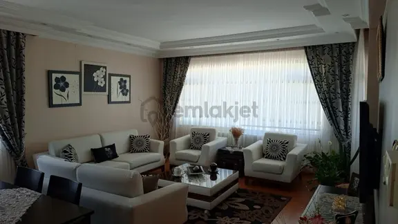 Beylikdüzü Barış Mahallesi 3+1 Satılık Daire - Merkezi Lokasyon 2