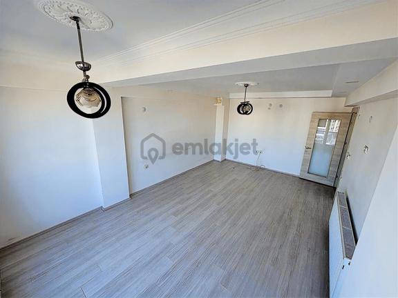 Demir Gayrimenkulden 600 Evlerde 2+1 Kiralık Daire 2