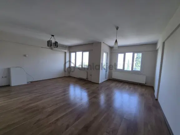 Bornova Paterson Köşkü Kar. Kiralık 3+1 Boş Daire Kanıt Emlaktan 2