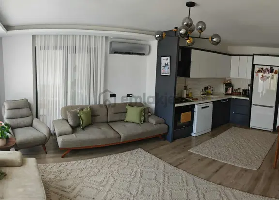 Kuşadası İkiçeşmelik'te Havuzlu Sitede Satılık 2+1 Daire 2