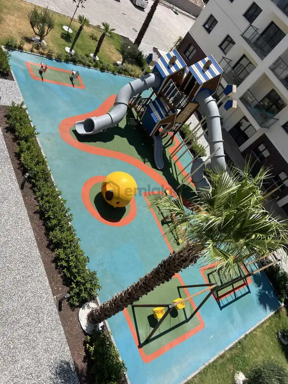 Park Yaşam Atlantis 'te Havuz Cepheli Kiralık 1+1 Daire 2