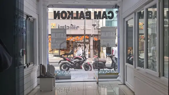 Gülşen'den Gazi Caddesine Cephe Satılık Dükkan 2
