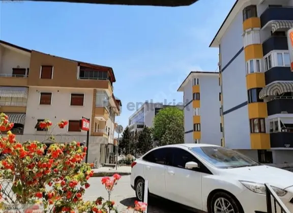 Kombili İçi Tamamen Yapılı Mutfaklı Tertemiz Dükkan 2