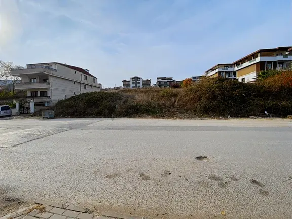 Ali Şener Caddesi Üzeri Yatırımlık Ticari + Konut İmarlı Arsa 2