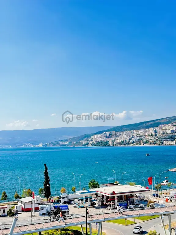 Hisar Mahallesinde Full Deniz Manzaralı Satılık 3+1 Daire! 1
