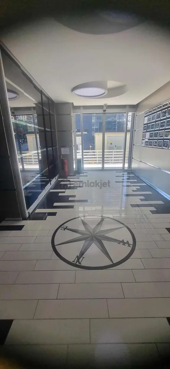 İzmir Adliyesi Hizmet Ek Bina Yanı Ata Plazada Kiralık Ofis 1