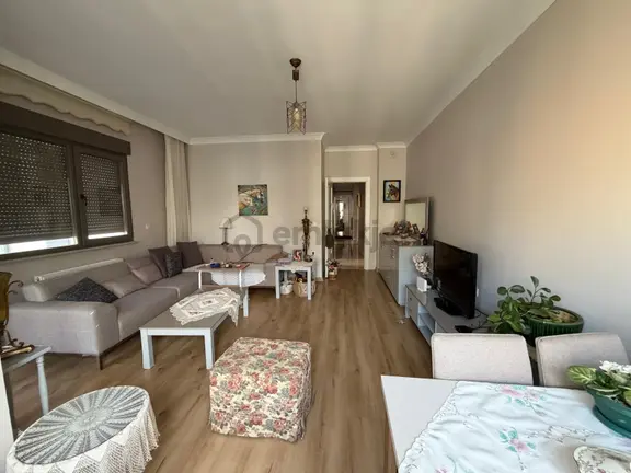 Bostancıda 2+1 Geniş Ferah Daire Arayanlar İçin Fırsattır. 2