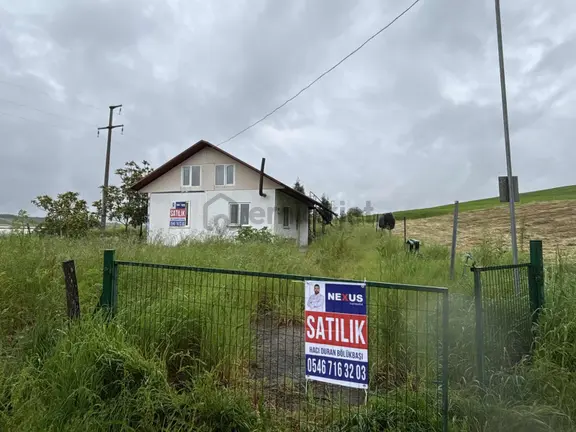 Sakarya Sögütlü Mevki Satlık Mustakil Ev Ve 589 M2 Tarla 1
