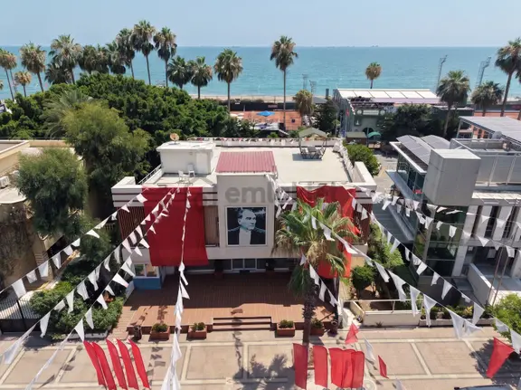 Remax Toros'tan Mersin'in En Prestijli Lokasyonunda Ticari Bina 2