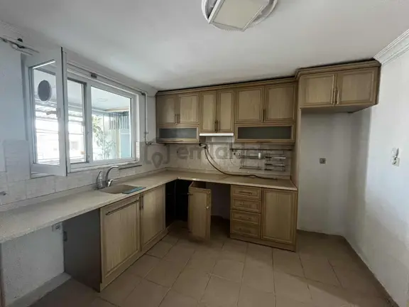 İhsaniye Mahallesi Tuna Cd. Üstünde 3+1 140 M² Net Kirlık Daire 2