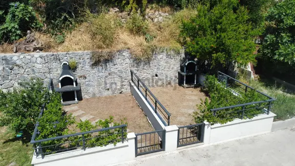 Kuşadası Kadınlar Denizine 100 Metre 4+1 Ultra Lüks Kiralık Villa 2