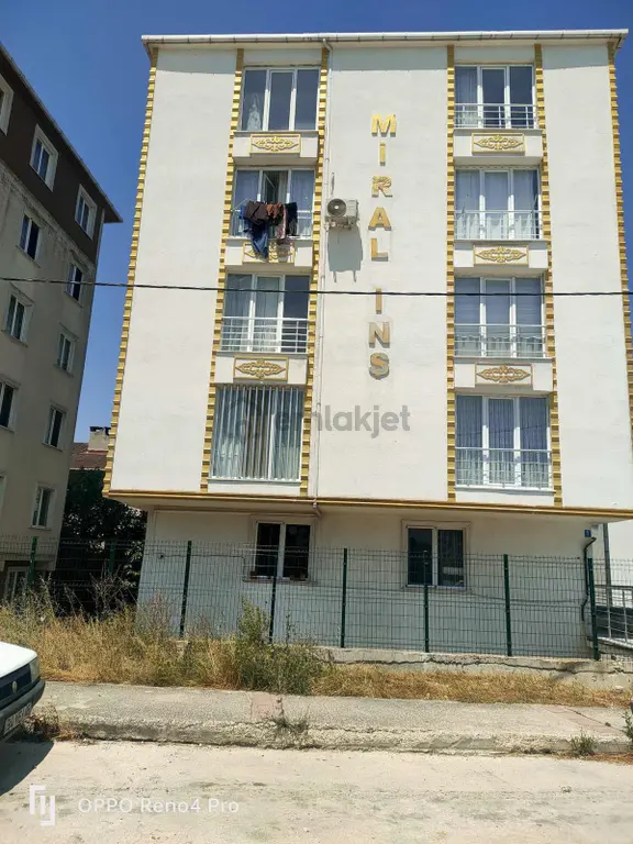 Onay 'dan Çerkezköy İstasyon Mh. Ara Kat 2+1 Daire 1