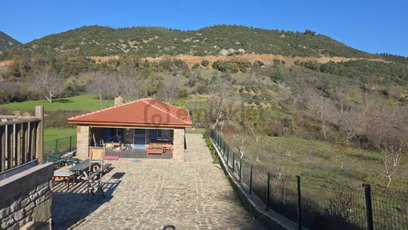 Gelibolu Değirmendüzü Köyünde Kiralık Müstakil Lüx Taş Evimiz 1