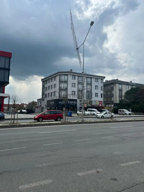 Edirne Bulvarına Cepheli Satılık 2 Katlı Müstakil Bina 2