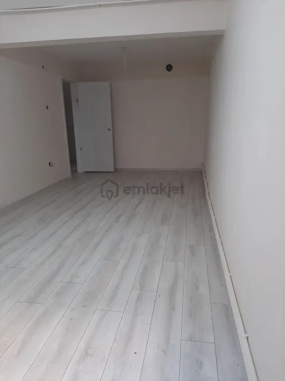 Akşenden Fatih Küçükhamamda 1+1 Temiz 65m² Kiralık Bodrum Daire 1