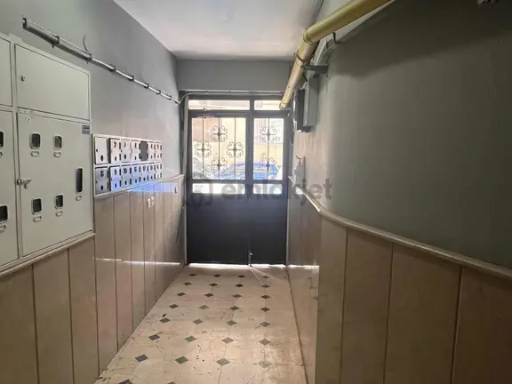 Göztepe Kız Mmeslek Lisesi Yakını 3+1'den 2+1 Olarak Kullanılan 2