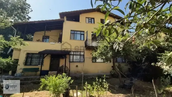 İzmit Merkez Tarihi Dokuda 461m2 Bahçeli Kagir Ev Komple Satılık 1