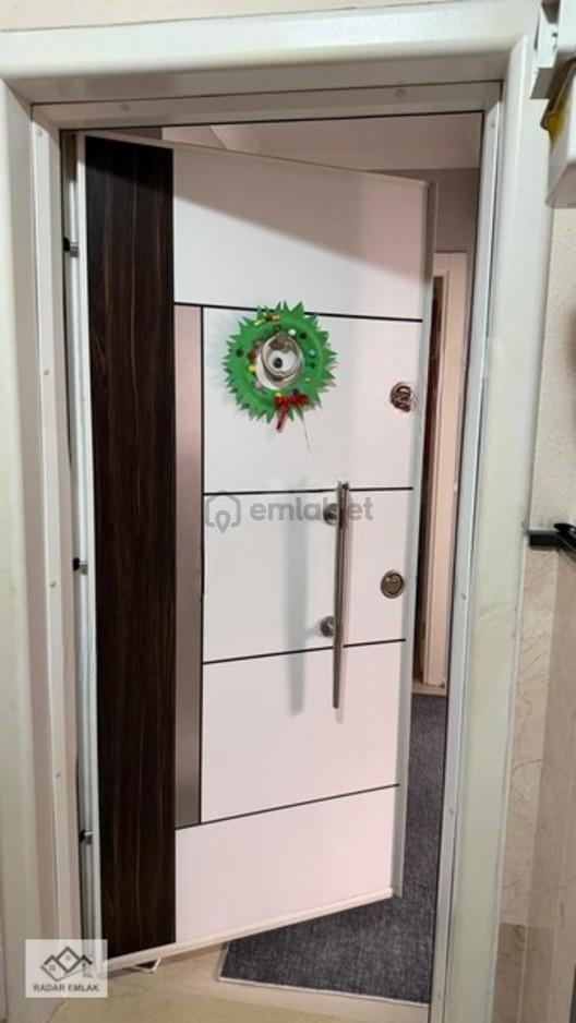 Refet Bele Mahallesinde 2+1 90m2 Genç Bina Satılık Daire 1