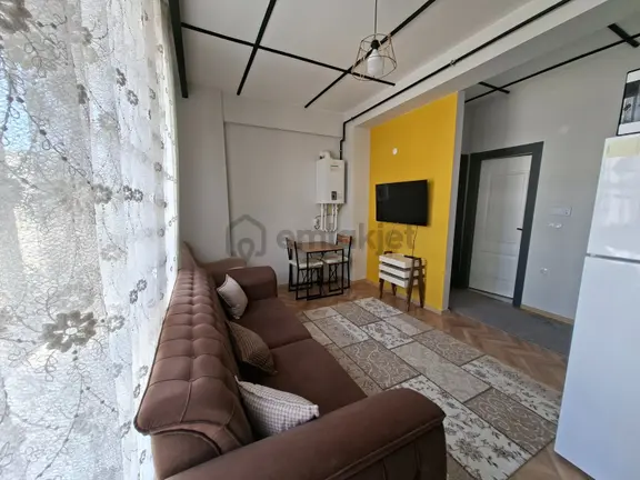 Truva/ Galip Olgun'dan Tramvaya Yürüme Eşyalı Kiralık 1+1 Daire 2
