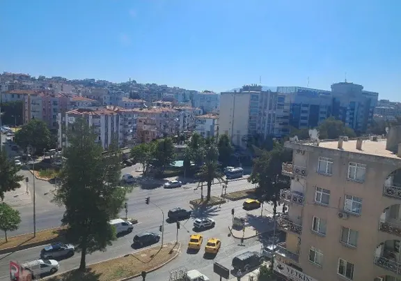 Kupon Bölgede Kiralık Arakat Asansörlü,otoparklı Bakımlı Daire 1