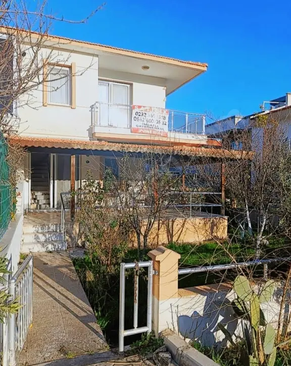Yenifoça Gencerli Denize Yakın 2+1 Villa 1