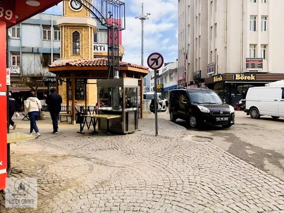 Çarşının Göbeğinde Arsa Üzerinde Tek İşyeri 4 Kat İmarlı 1