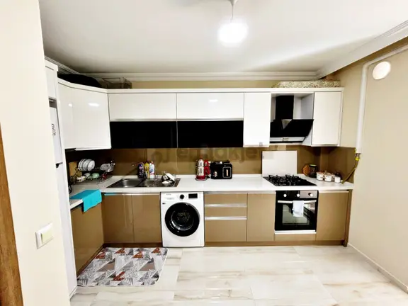 Aktif'ten Akçay'da Satılık Dağ Manzaralı Çift Balkonlu Arakat Kombili 2+1daire 1